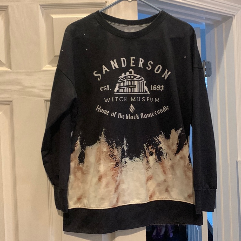 HOCUS POCUS Large black Sanderson witch museum sweater